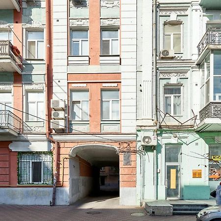 S12-58 Modern Aparthotel With Two 2Bedrooms In Central Kiev - Bessarabska Squere - Gulliver Mall - Olympic Stadium - Palace Of Sports - Saksahanskoho St, 12Б Dış mekan fotoğraf