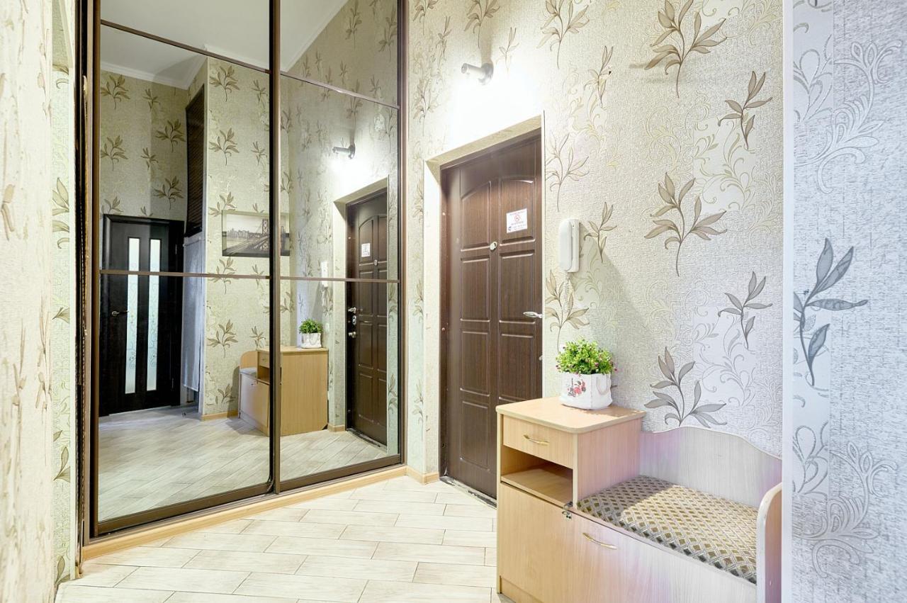 S12-58 Modern Aparthotel With Two 2Bedrooms In Central Kiev - Bessarabska Squere - Gulliver Mall - Olympic Stadium - Palace Of Sports - Saksahanskoho St, 12Б Dış mekan fotoğraf