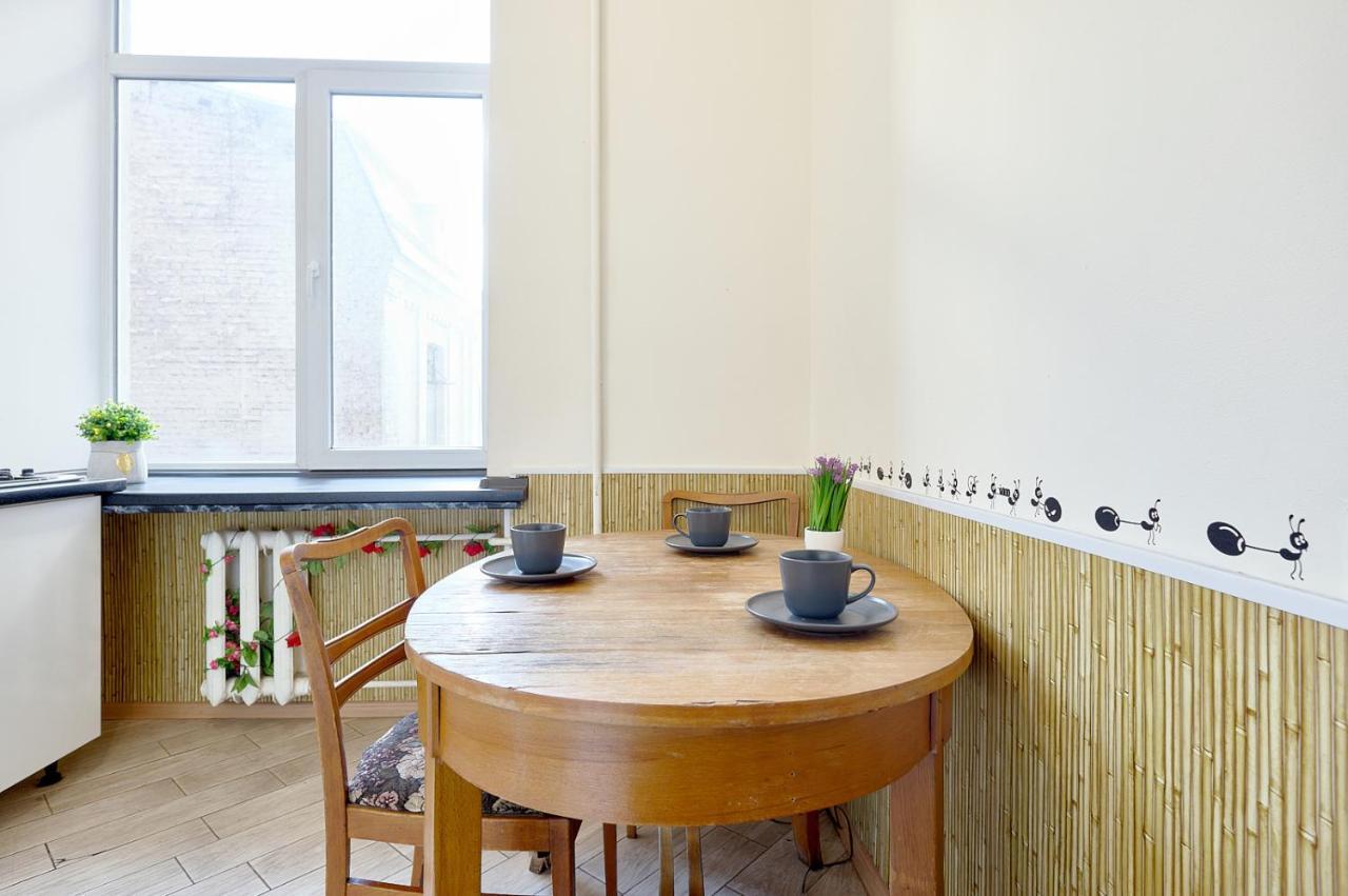 S12-58 Modern Aparthotel With Two 2Bedrooms In Central Kiev - Bessarabska Squere - Gulliver Mall - Olympic Stadium - Palace Of Sports - Saksahanskoho St, 12Б Dış mekan fotoğraf
