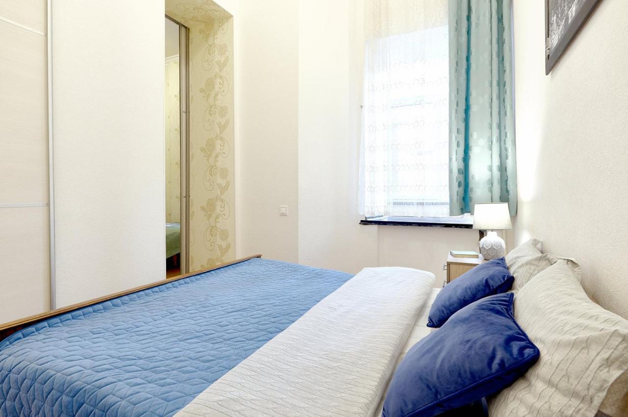 S12-58 Modern Aparthotel With Two 2Bedrooms In Central Kiev - Bessarabska Squere - Gulliver Mall - Olympic Stadium - Palace Of Sports - Saksahanskoho St, 12Б Dış mekan fotoğraf