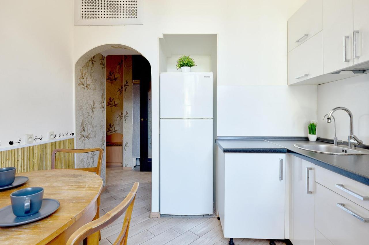 S12-58 Modern Aparthotel With Two 2Bedrooms In Central Kiev - Bessarabska Squere - Gulliver Mall - Olympic Stadium - Palace Of Sports - Saksahanskoho St, 12Б Dış mekan fotoğraf
